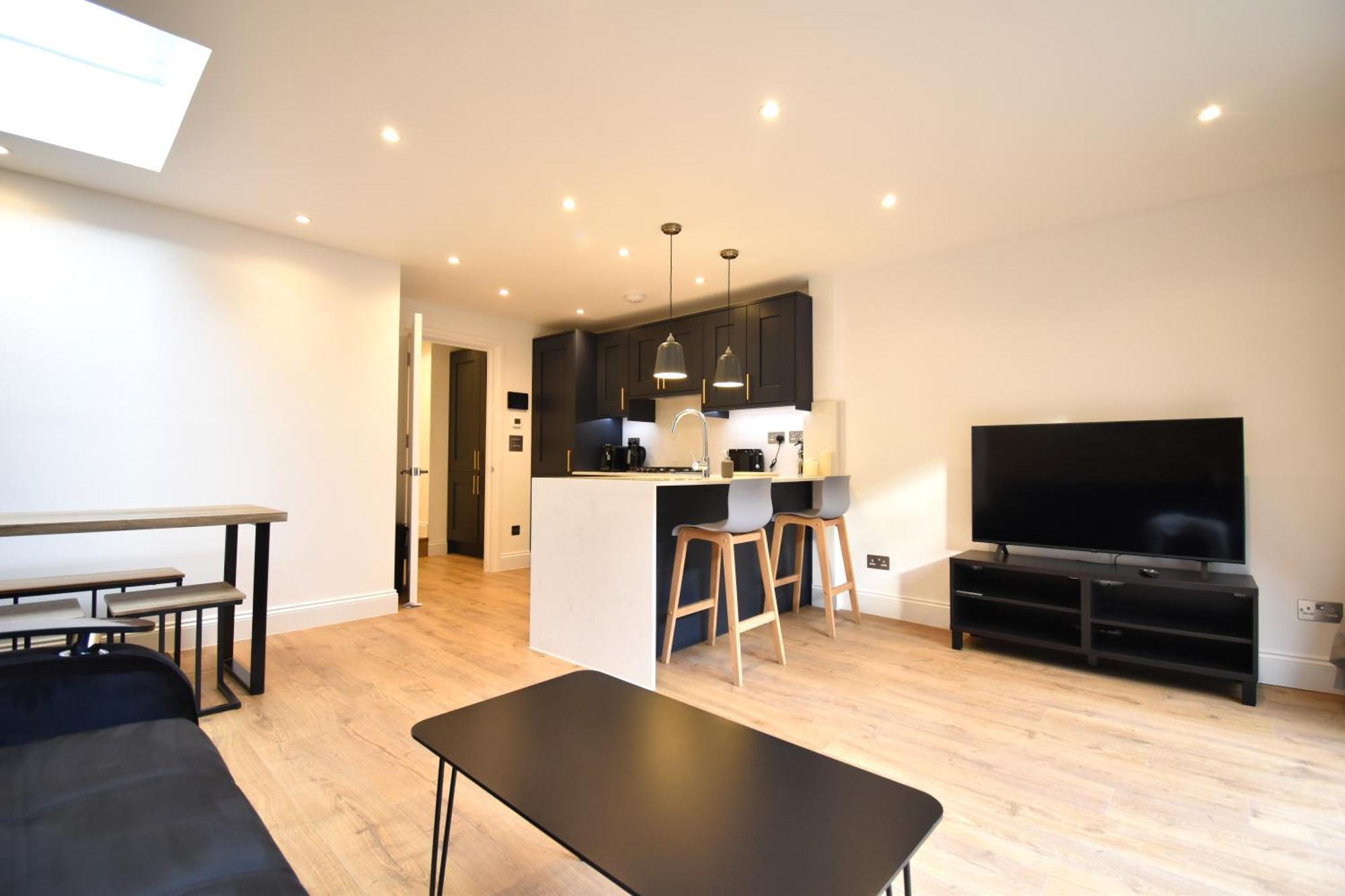 Stunning 2 Bed Apartment London Bagian luar foto